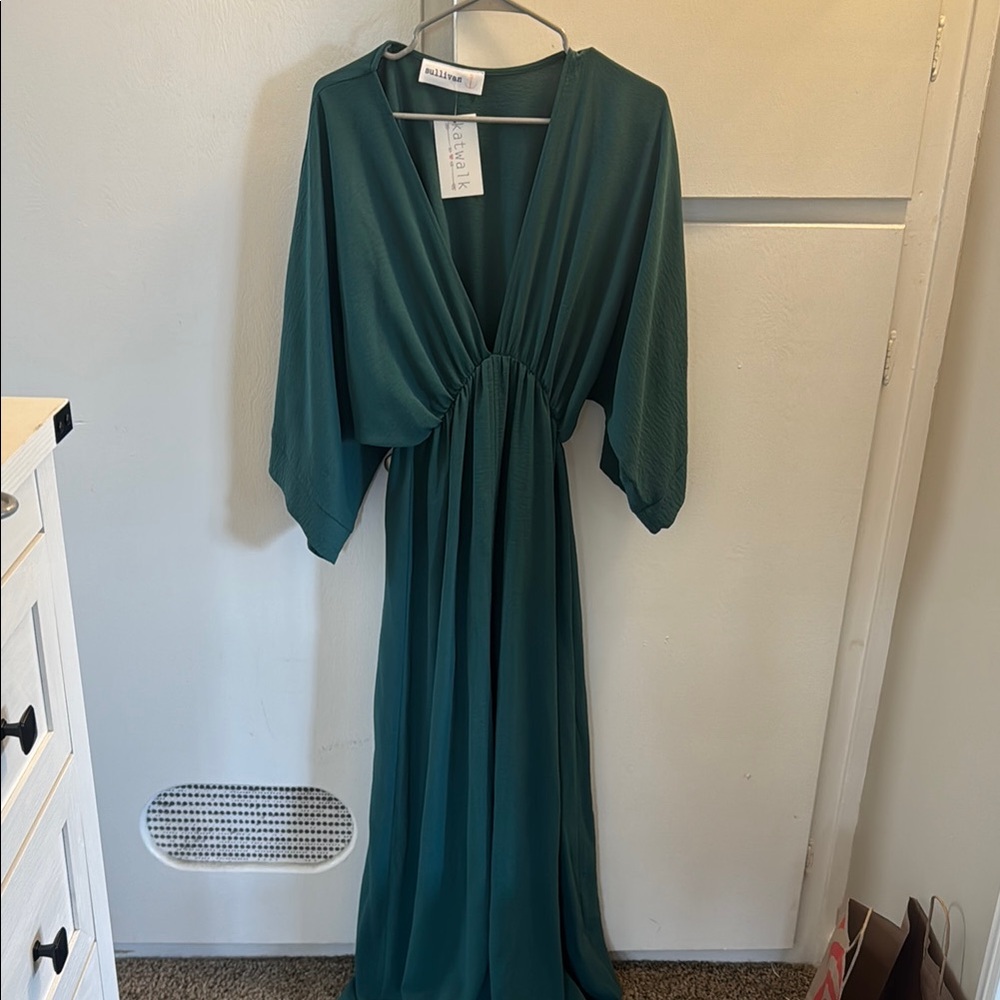 Green Plunge Maxi Gown with Dolman Sleeves